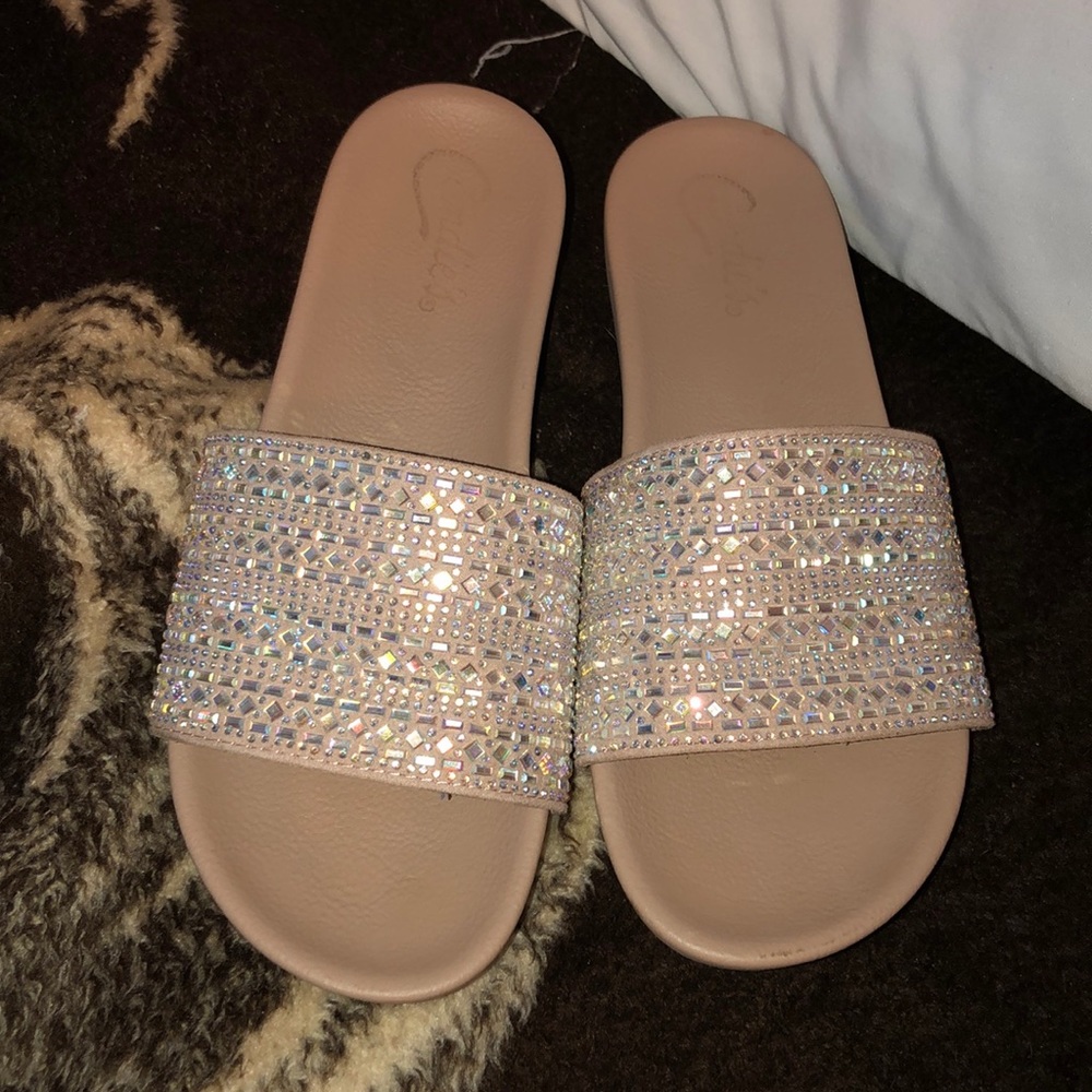 Jewled slides